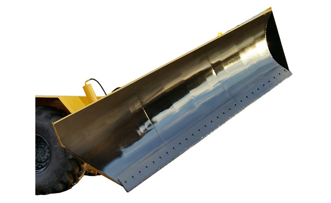 Универсальное бульдозерное оборудование ДМ-15 на заднюю полураму.jpg